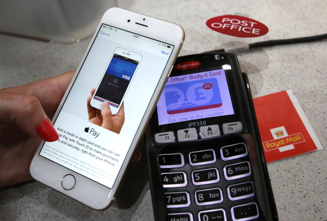 Does In and Out Take Apple Pay? - How to Add in iPhone?