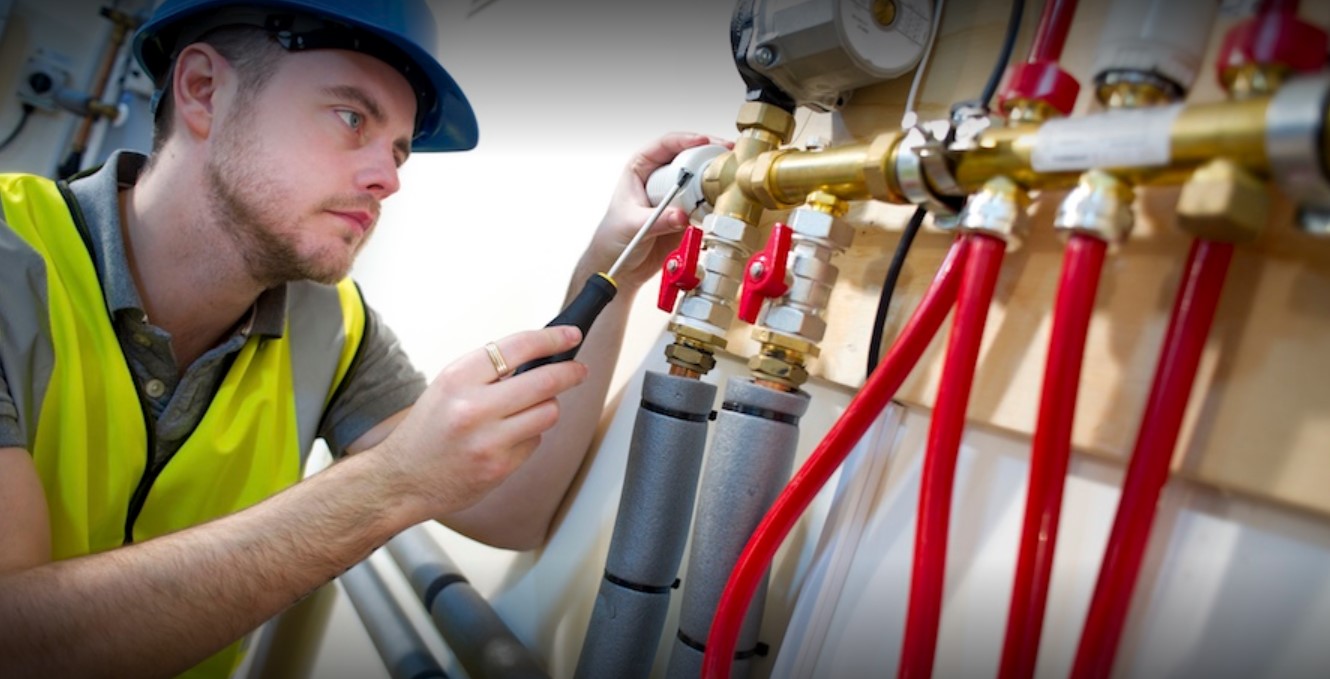 When To Call A Jersey Village Plumber