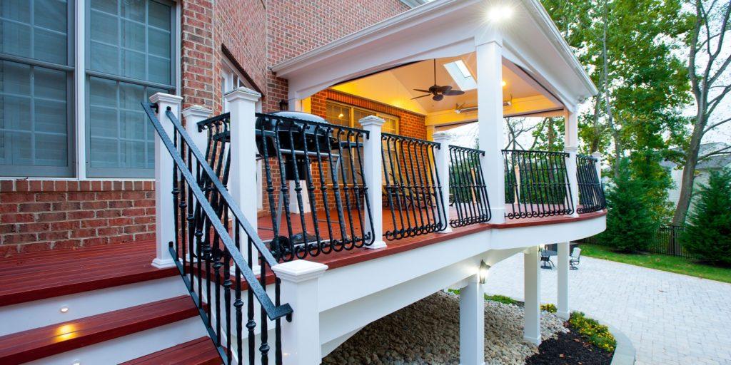 Choosing the Best Deck Railing for Your Home: Style, Safety, and Budget