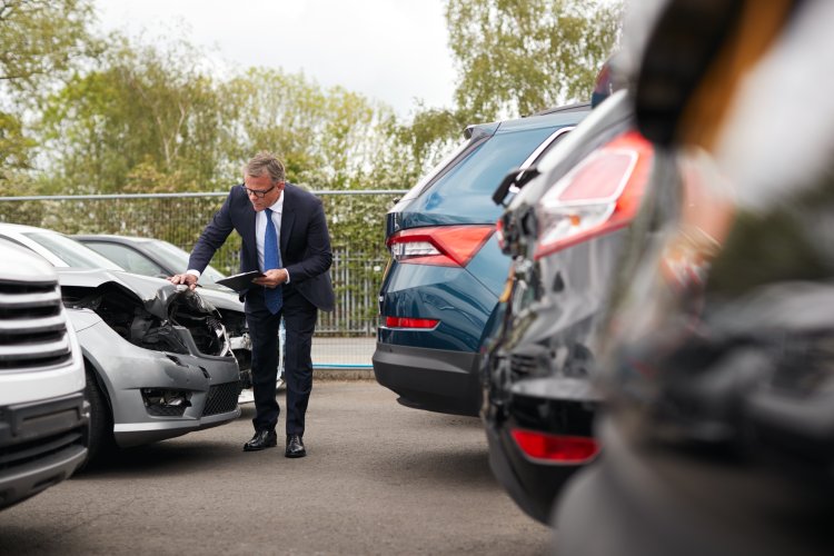 Salvage Title Cars for Sale Mastering Paperwork, Inspections, and Resale