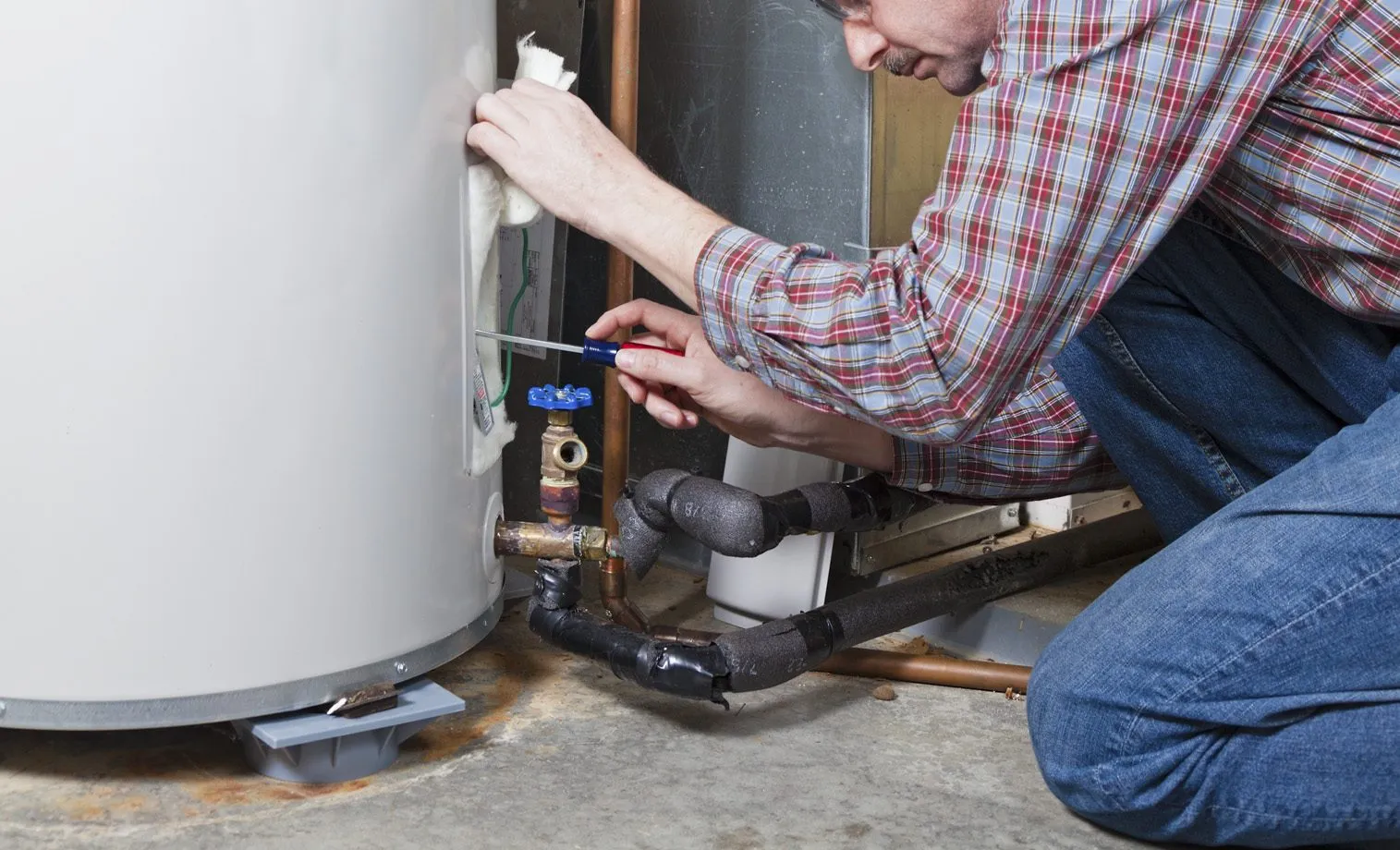 Preventing Common Winter Water Heater Issues
